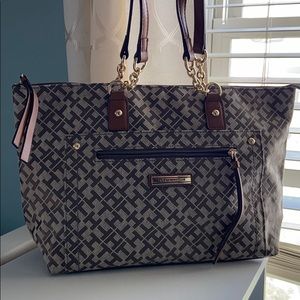Tommy Hilfiger Purse